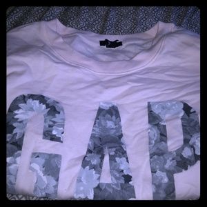 Gap sweater